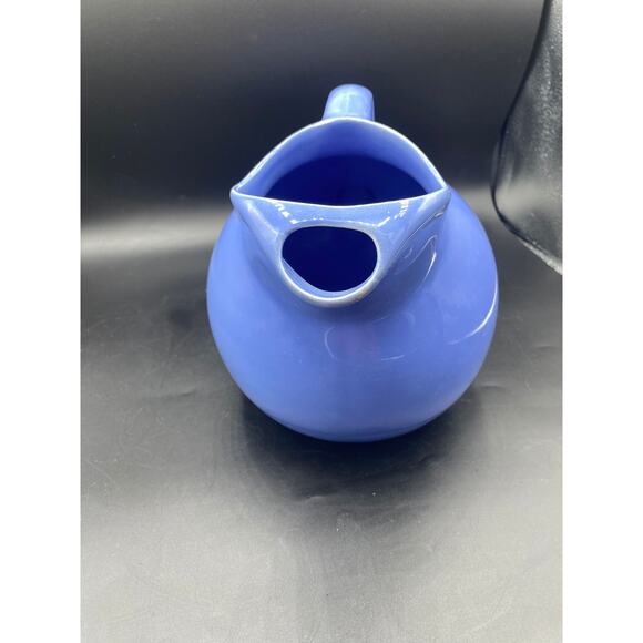 Vintage Pottery Tilted Homer Laughlin Fiesta Water Pitcher Ice Lip Blue American - Picture 2 of 6